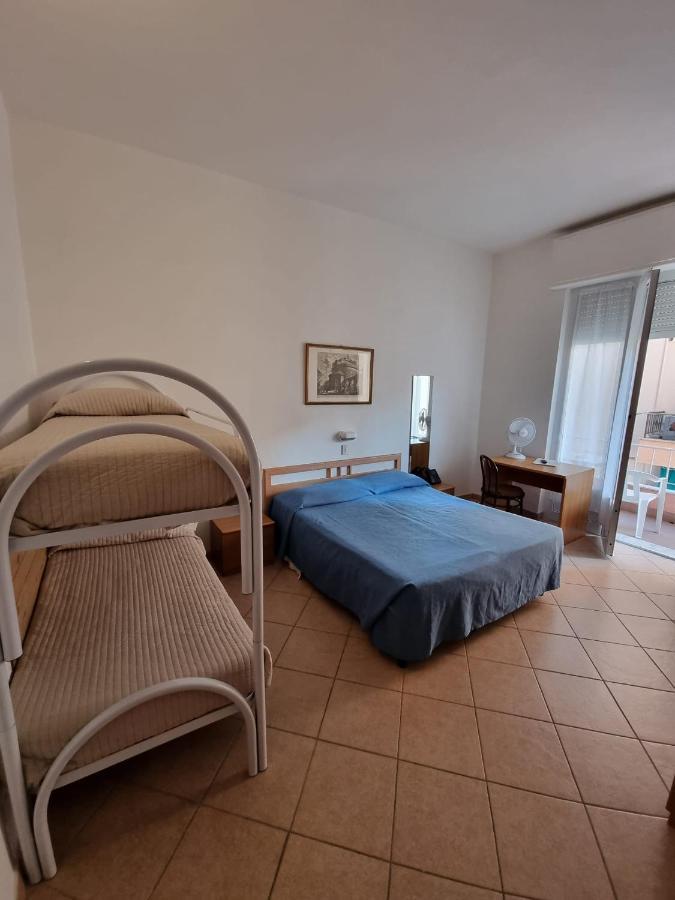 Hotel Riz Finale Ligure Exterior photo