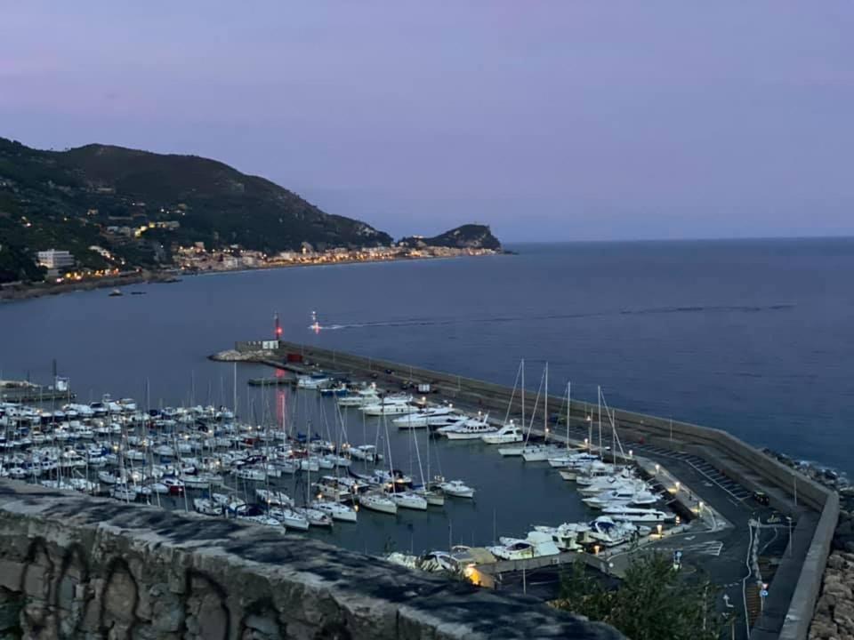 Hotel Riz Finale Ligure Exterior photo